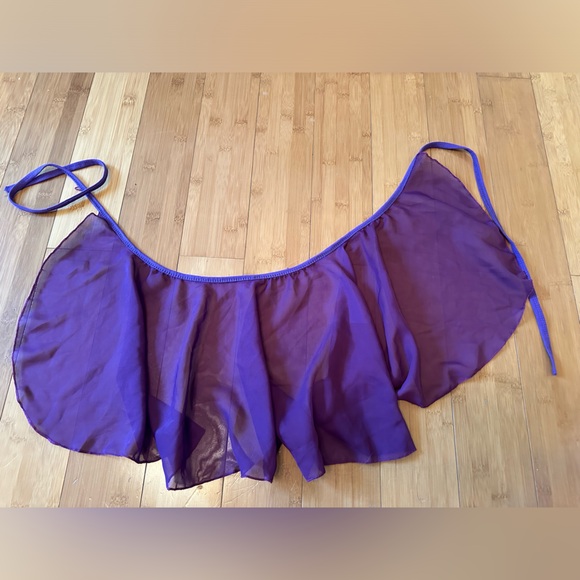 Set of four ballet wrap skirts, capezio, mirella, and amazon - Picture 5 of 7